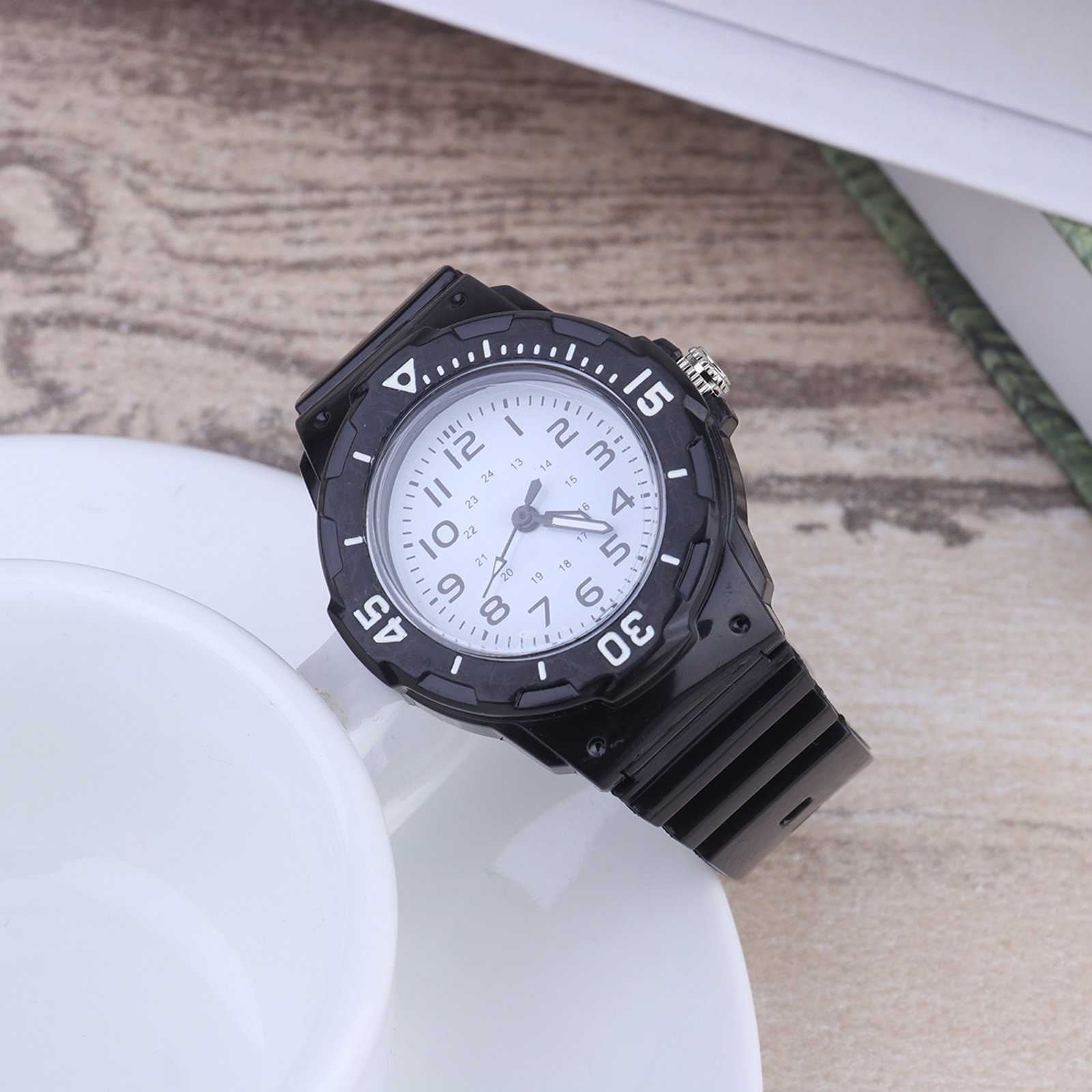 Черно-белые силиконовые кварце – обзор и цена Luxury Watch Arabic